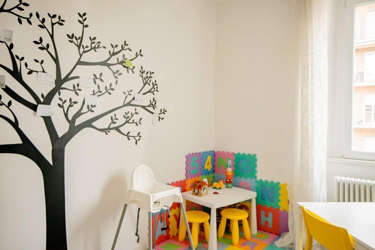 Guesthouse Tree Rooms Modern 贝尔加莫 外观 照片